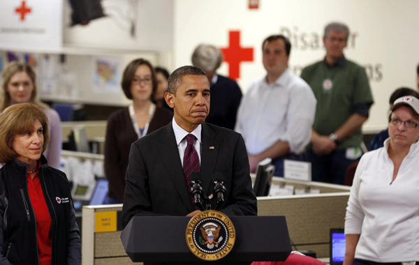 Obama cancels campaign events to focus on Sandy