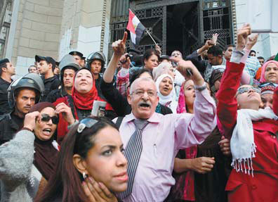 Morsi faces judicial revolt over decree