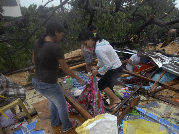 Typhoon Bopha kills 129 in S. Philippines