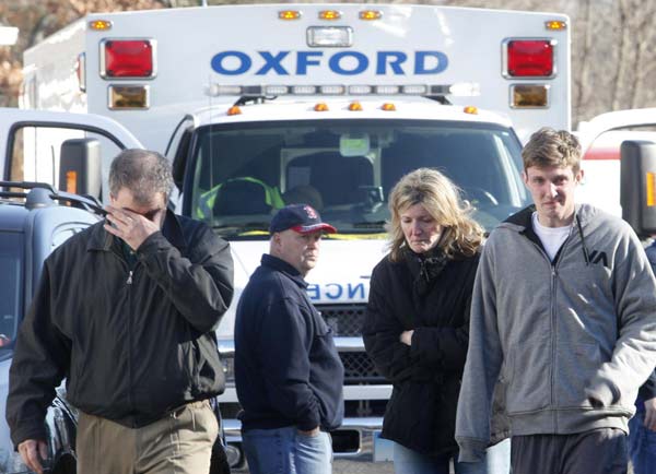 Connecticut gun rampage: 28 dead, including 20 schoolchildren