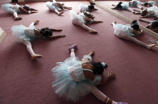 Ballet class in Sanaa