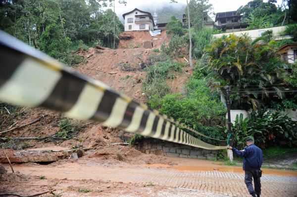Heavy rains kill at least 30 in Brazil
