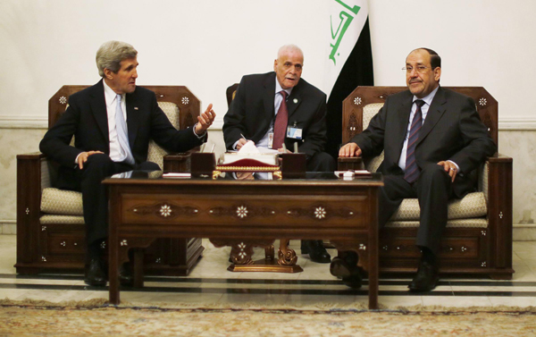 Kerry talks with Iraqi leaders in Baghdad