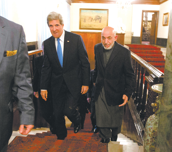 Kerry meets Afghan president