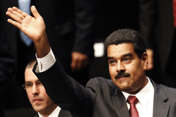 Venezuela's new cabinet sworn in