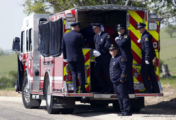 Funeral held for firefighter died in Texas blast