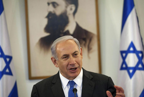 Netanyahu takes flak over bed on a plane
