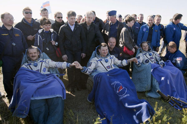 Russia's Soyuz space capsule returns to Earth