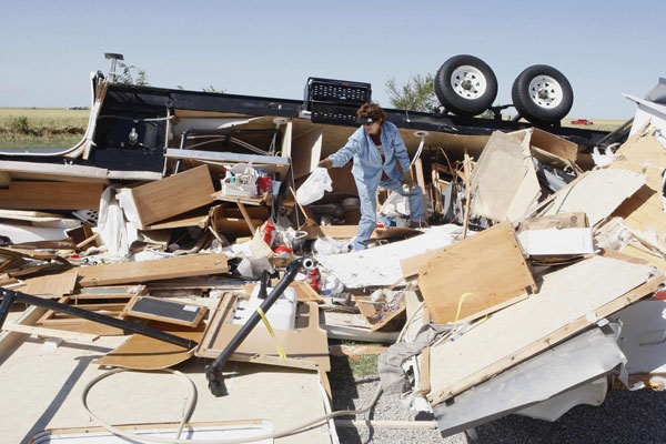 Oklahoma tornadoes kill at least nine