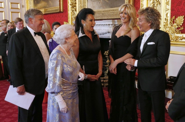 Queen Elizabeth to mark six-decade reign