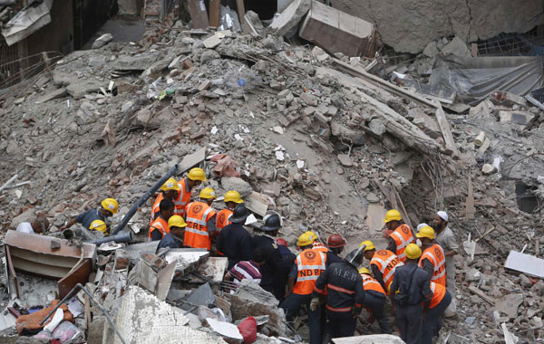 Mumbai building collapse kills 5