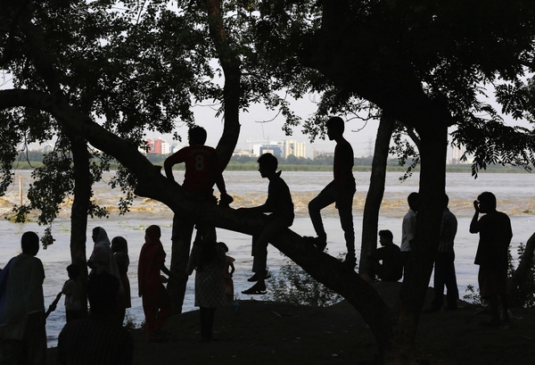 Indians displacecd by rising water of river Yamuna