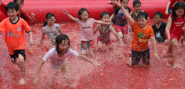 Tomato bathing in South Korea