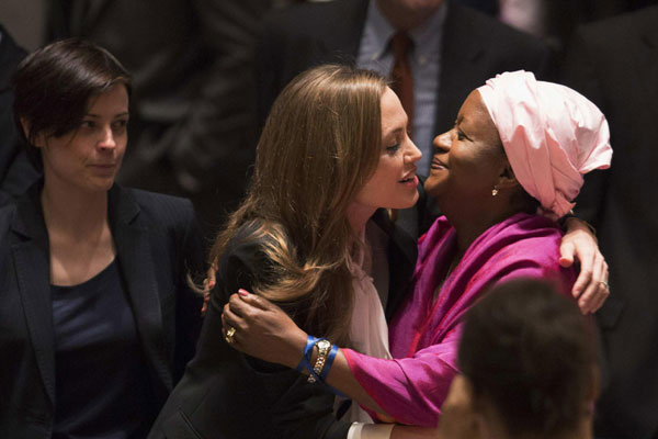 Angelina Jolie urges world to end rape in war