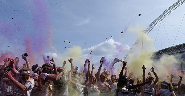 Color Run in London promotes healthy living