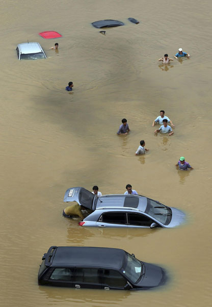 Flood hits Seoul