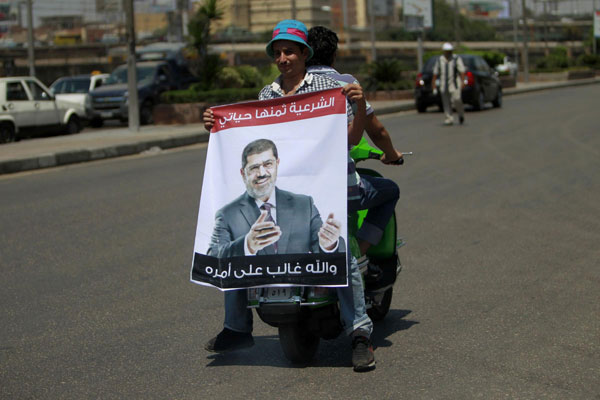Egypt allows EU envoy to see deposed Morsi