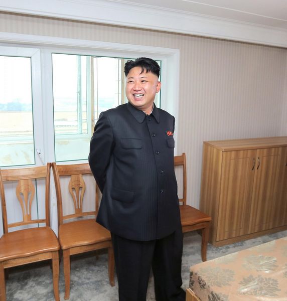 DPRK's Kim inspects apartments for scientists