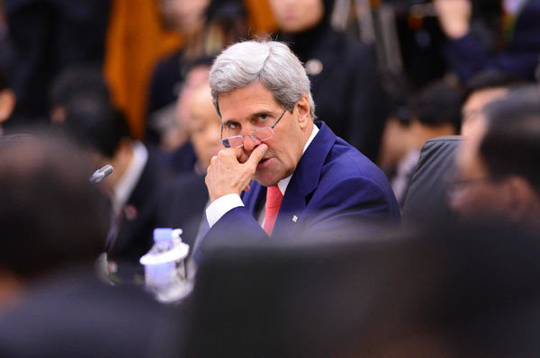 Fiscal deadlock will be resolved, Kerry tells Li