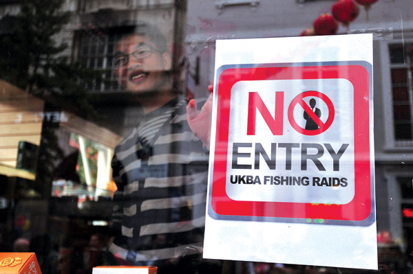 Chinese protest UK 'fishing' raids