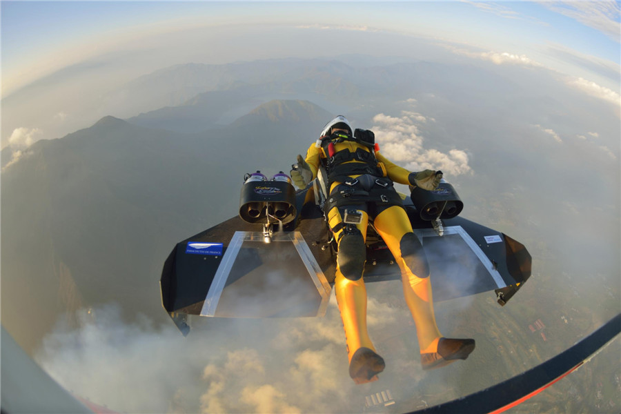 Fly with the Jetman