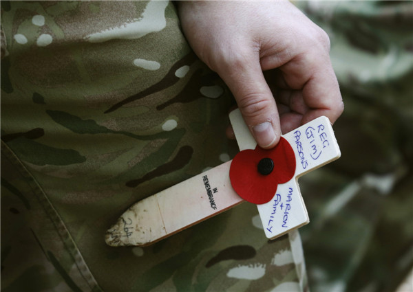 Britain remembers war dead