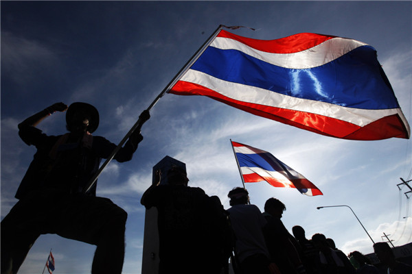 Two dead in Thai political violence