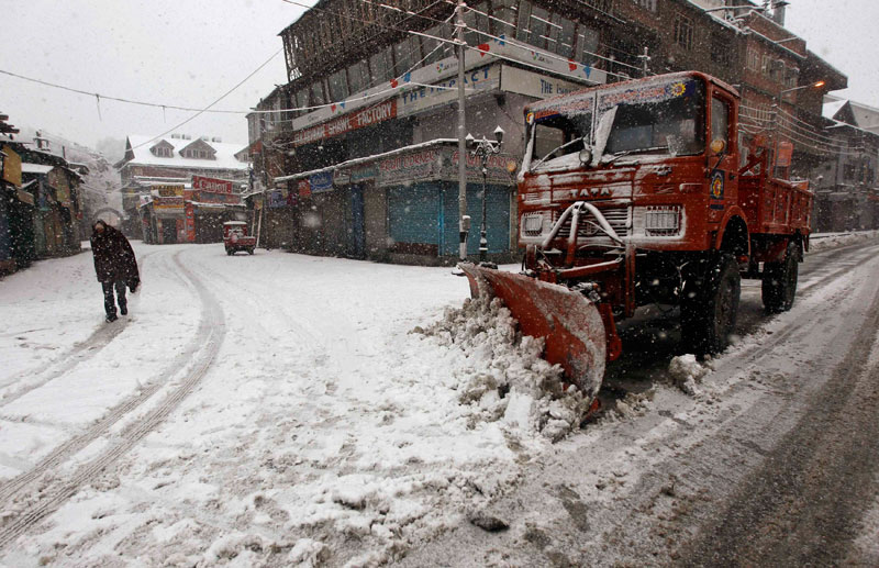 India's city received the season's 2nd snowfall