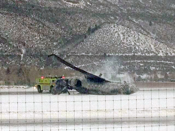 Small plane crashes in Colorado