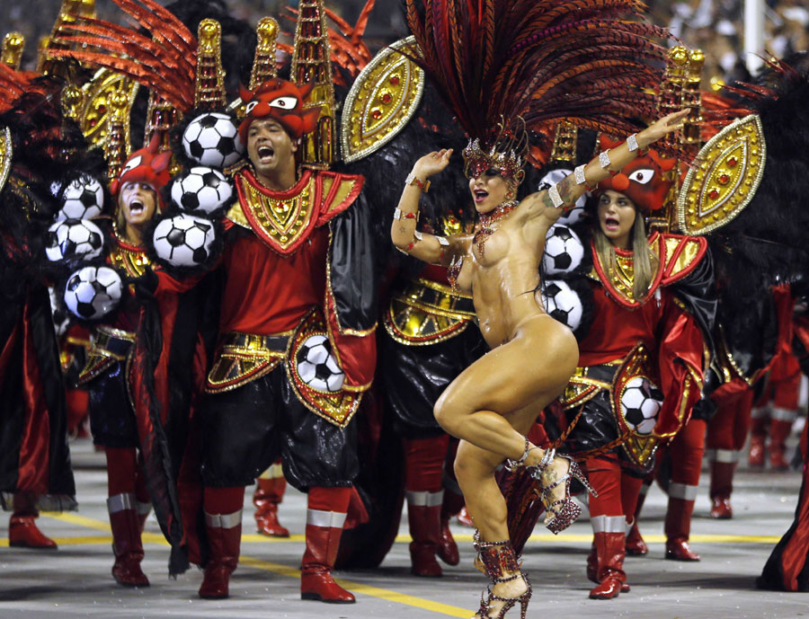 Rio drops protests for Carnival