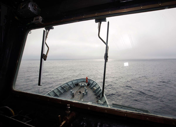 Search for missing MH370 resumes in new area