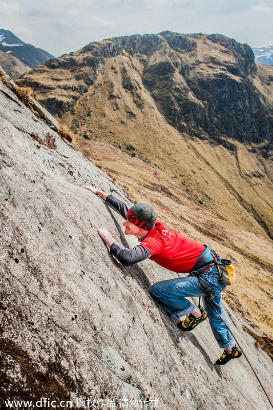 One handed climber scales UK's toughest routes