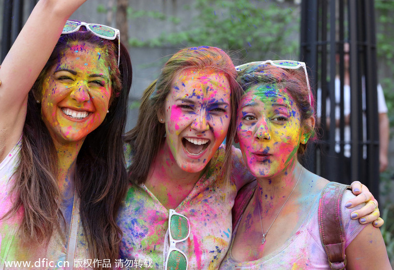 New York splashed with Festival of Colors