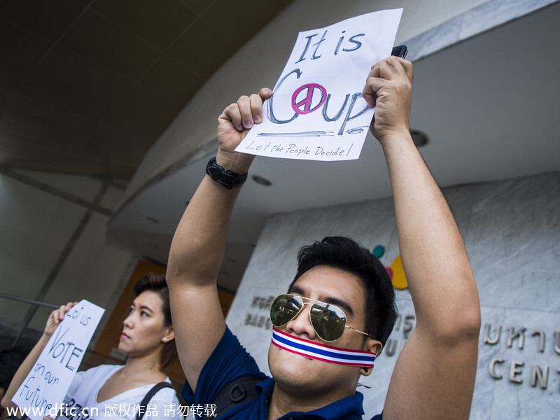 Thai people protest against martial law
