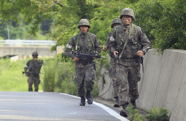 Fugitive S.Korean soldier captured alive after attempting suicide