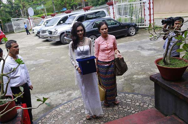Dethroned Myanmar beauty queen blasts pageant boss