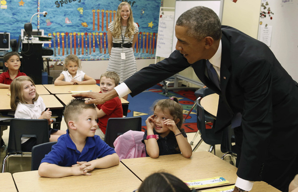 Obama visits elementary school
