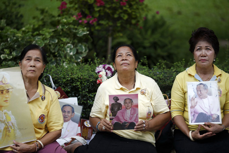 Thai people pray for King's health