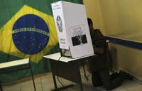 Brazilian presidential run-off tied