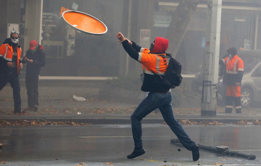 Belgians demonstrate over austerity measures