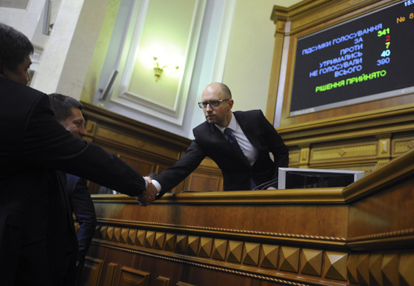Ukraine elects Yatseniuk for a new term as PM