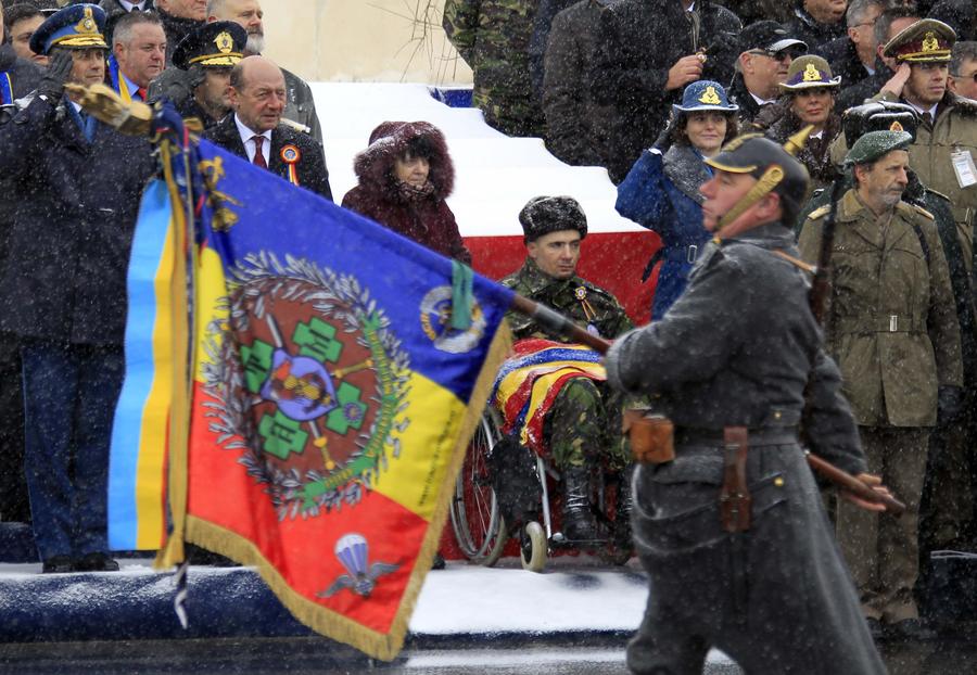 Romania celebrates National Day with military parade