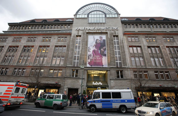 Robbers strike at Berlin's famed KaDeWe store