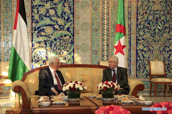 Abbas starts official visit to Algeria