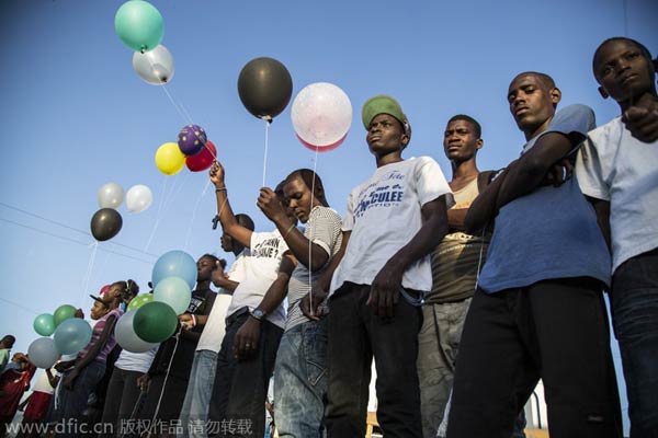 Somber gatherings mark 5th anniversary of Haiti earthquake