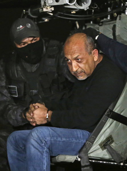 Mexico drug lord captures change but don't lower trafficking
