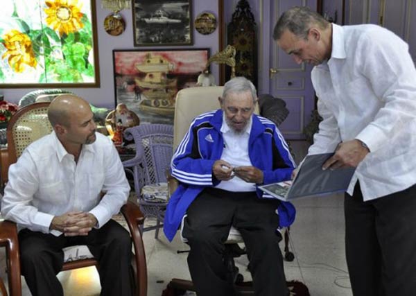 Fidel Castro meets the Cuban Five