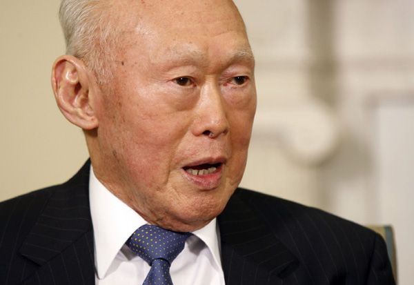 Singapore's Lee Kuan Yew's condition worsens
