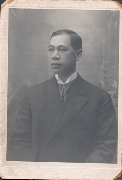First Chinese lawyer in US gets law license 125 years later