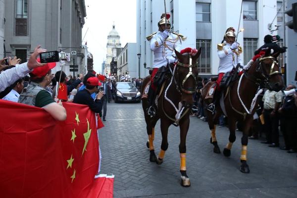 Warm welcome: Peruvian band sang Chinese anthem in Chinese